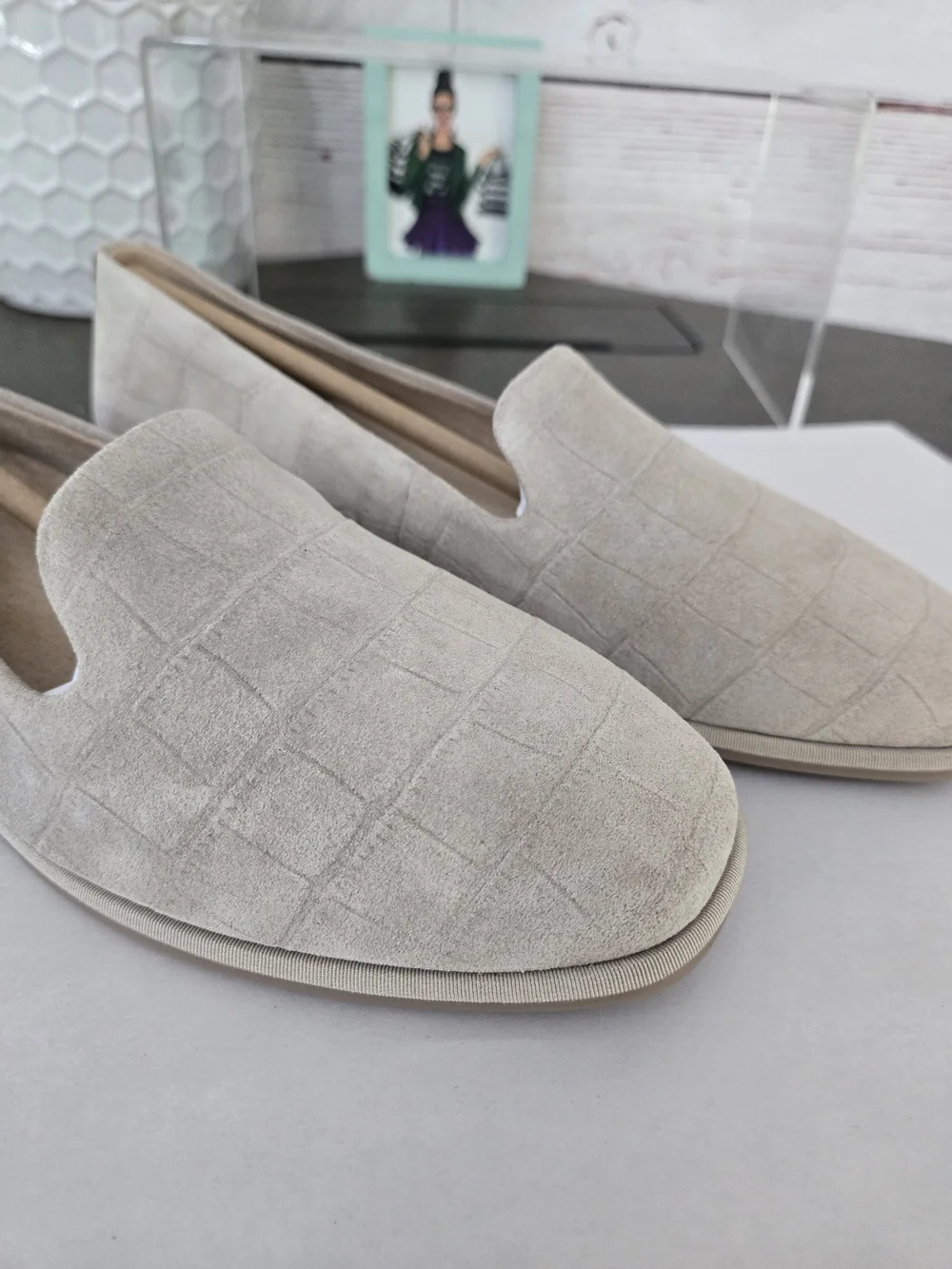 NWOB Vionic Milla Loafers Women's 7.5 Beige Suede Slip On Comfort Flats
